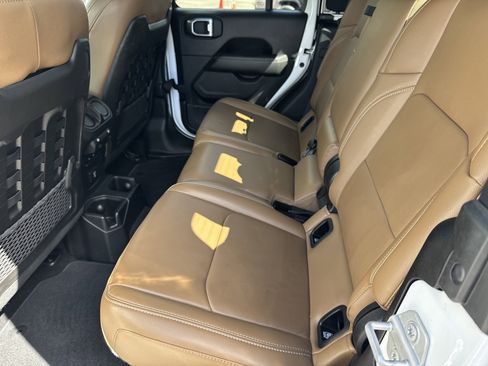 Used 2020 Jeep Gladiator Rubicon image 26