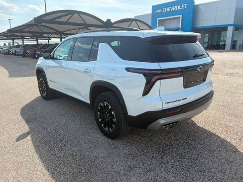 Used 2026 Chevrolet Traverse Z71 w/ LPO, Floor Liner Package AWD/4WD image 7