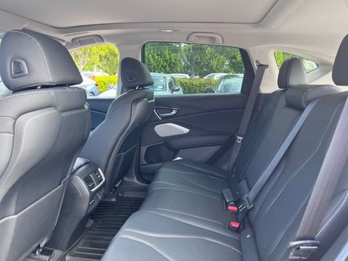 Used 2025 Acura RDX w/ Technology Package image 9