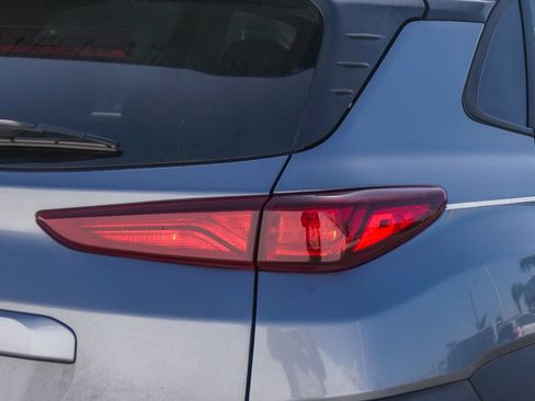 Used 2021 Hyundai Kona SEL FWD image 10