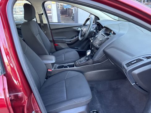 Used 2017 Ford Focus SE image 21