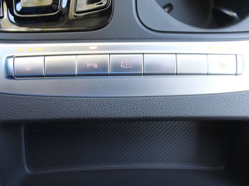 New 2026 Kia Carnival EX FWD image 42