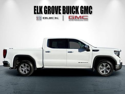 Used 2024 GMC Sierra 1500 SLT image 3
