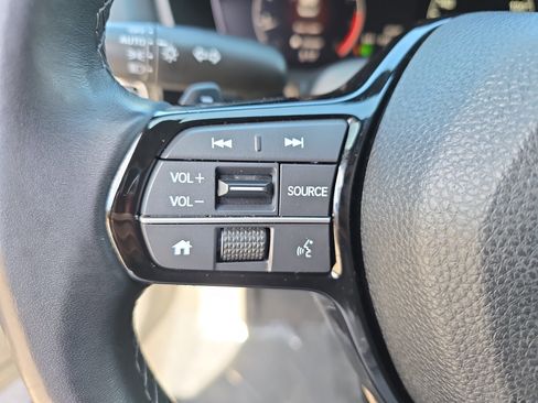 Used 2025 Honda Civic Sport image 18