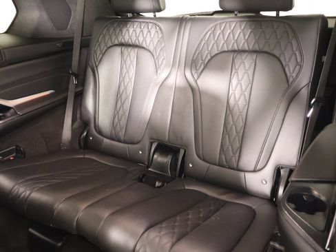 Used 2024 BMW X7 xDrive40i w/ Executive Package AWD/4WD image 14