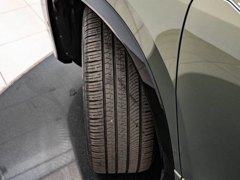 Used 2025 Volkswagen Tiguan SEL R-Line AWD/4WD image 48
