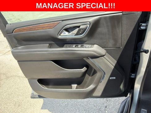 Used 2024 Chevrolet Tahoe High Country AWD/4WD image 19