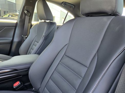 Used 2024 Lexus IS 350 F Sport RWD image 15