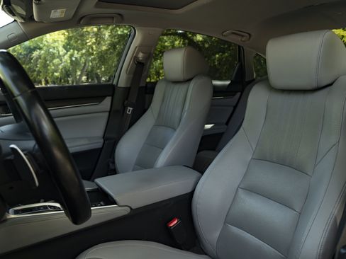 Used 2020 Honda Accord EX-L image 17