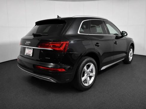 Used 2023 Audi Q5 2.0T Premium w/ Convenience Package AWD/4WD image 4