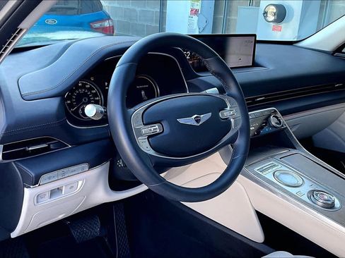 Used 2021 Genesis GV80 2.5T w/ Advanced Package 02 image 18