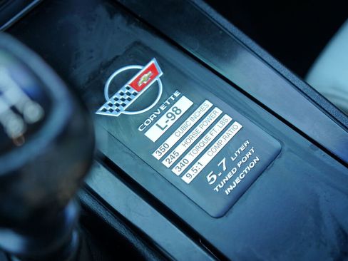 Used 1988 Chevrolet Corvette Base image 16