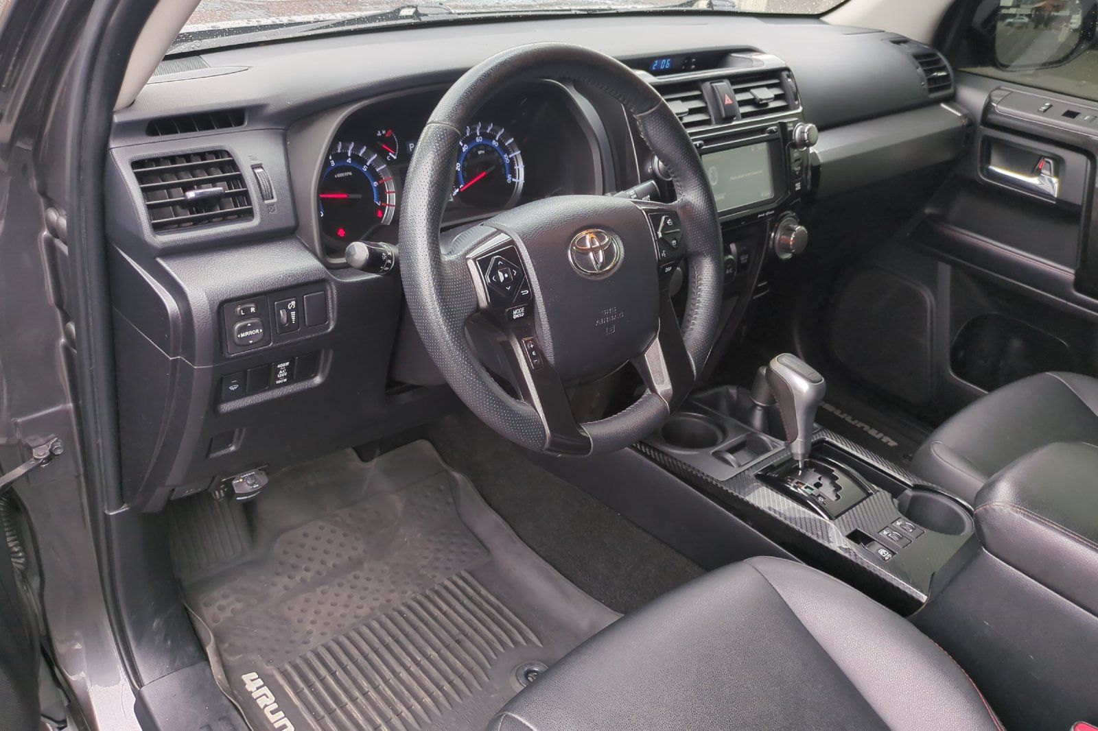 Used 2019 Toyota 4Runner TRD Off-Road Premium AWD/4WD image 9