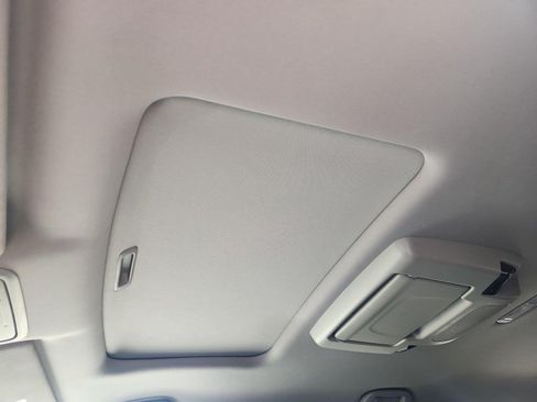 Used 2022 Honda Pilot Touring image 19
