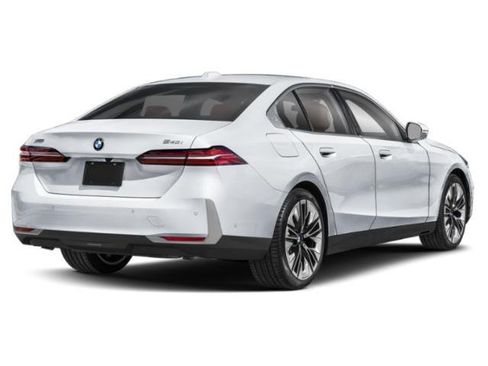 New 2027 BMW 540i xDrive w/ Premium Package AWD/4WD image 5