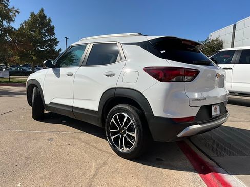 Used 2025 Chevrolet TrailBlazer LT image 8