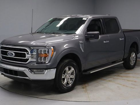 Used 2022 Ford F150 XLT w/ Equipment Group 302A High image 9