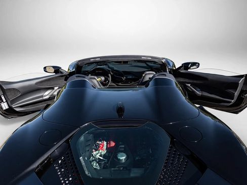 Certified 2025 Ferrari SF90 Spider AWD/4WD image 24