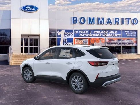 New 2026 Ford Escape Active w/ Cold Weather Package FWD image 4