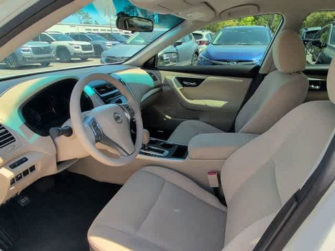 Used 2015 Nissan Altima 2.5 S w/ Power Driver Seat Package image 2