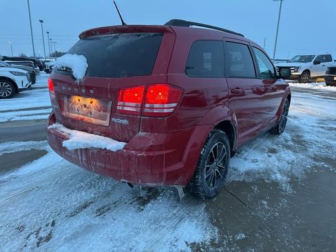 Used 2018 Dodge Journey SE w/ Blacktop Package image 5