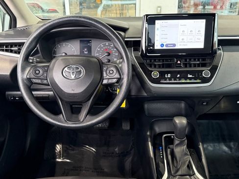 Certified 2024 Toyota Corolla LE image 32