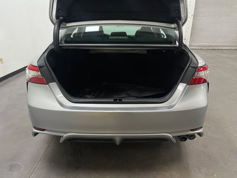 Used 2018 Toyota Camry SE FWD image 26