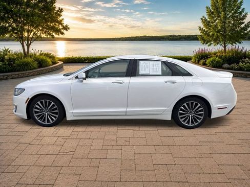 Used 2019 Lincoln MKZ Premiere FWD image 4