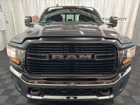 Used 2024 RAM 2500 Tradesman w/ Chrome Appearance Group AWD/4WD image 3