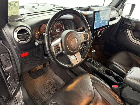 Used 2016 Jeep Wrangler Unlimited Rubicon image 4