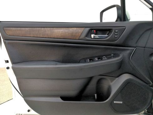 Used 2016 Subaru Outback 2.5i Limited image 25