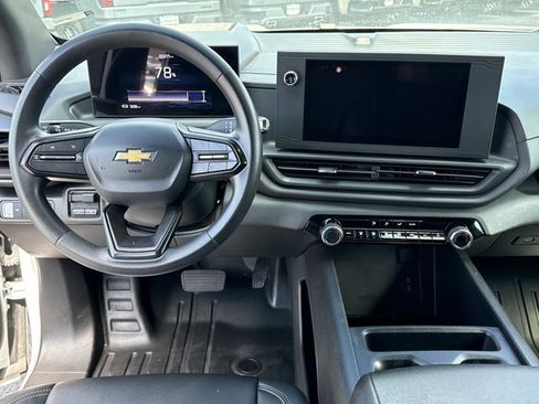Used 2024 Chevrolet Silverado EV W/T AWD/4WD image 7