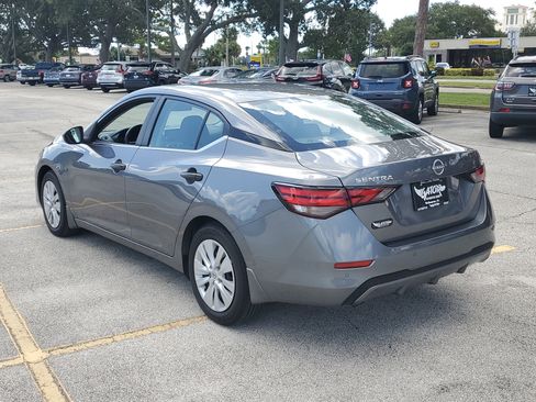 Used 2024 Nissan Sentra S image 3