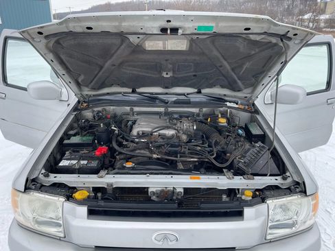 Used 2002 INFINITI QX4 4WD w/ (X03) Heated Seats Pkg image 9