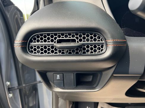 Used 2023 Honda HR-V Sport image 16