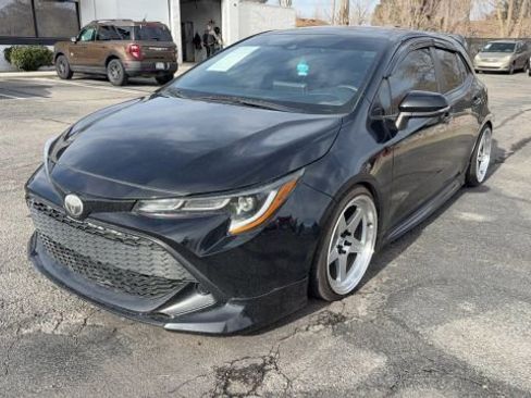 Used 2019 Toyota Corolla SE w/ Carpet Mat Package image 2