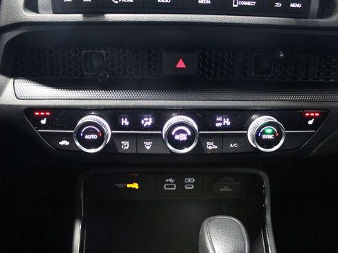 Certified 2024 Honda CR-V EX image 28