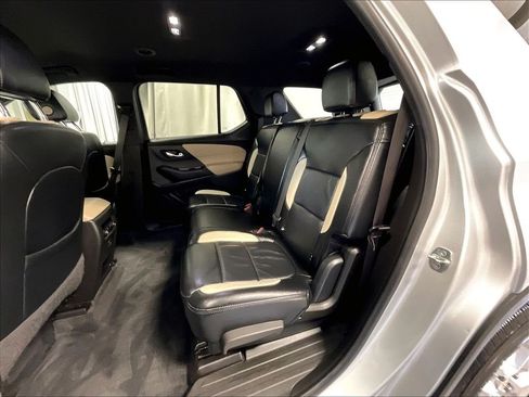 Used 2022 Chevrolet Traverse LS AWD/4WD image 15