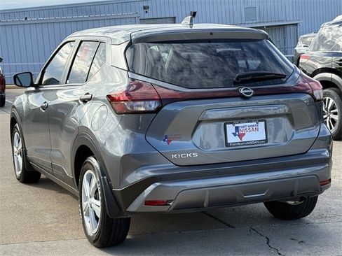 Used 2024 Nissan Kicks S image 7