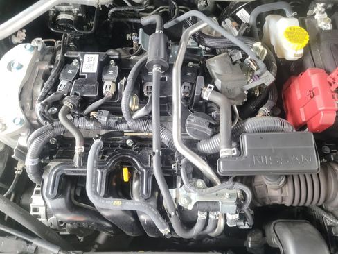 Used 2025 Nissan Sentra S FWD image 30