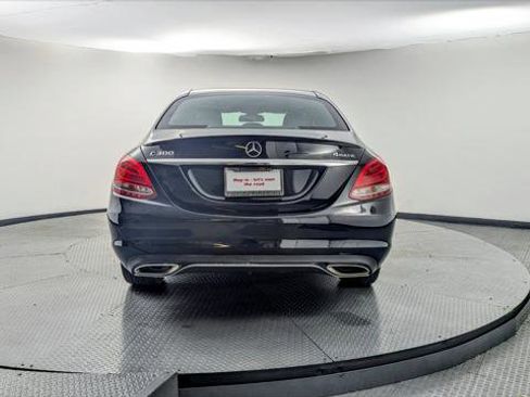 Used 2018 Mercedes-Benz C 300 4MATIC Sedan w/ Multimedia Package image 7