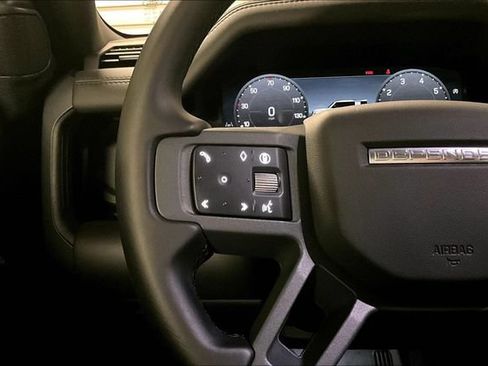 Certified 2025 Land Rover Defender 110 S AWD/4WD image 20
