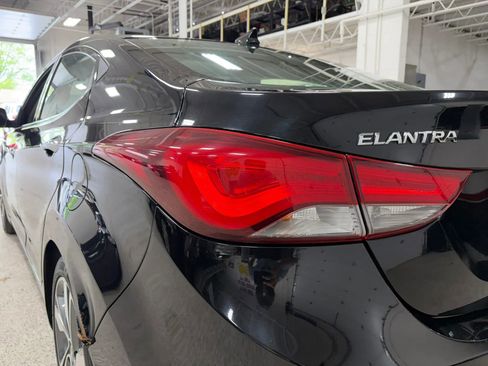 Used 2014 Hyundai Elantra Limited FWD image 8