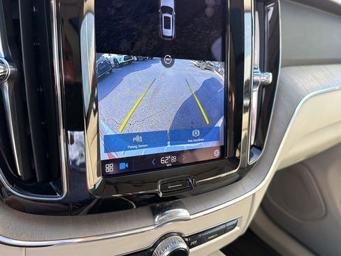 Used 2023 Volvo XC60 B5 Plus w/ Protection Package Premier FWD image 25