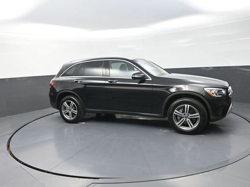 Used 2021 Mercedes-Benz GLC 300 4MATIC image 30