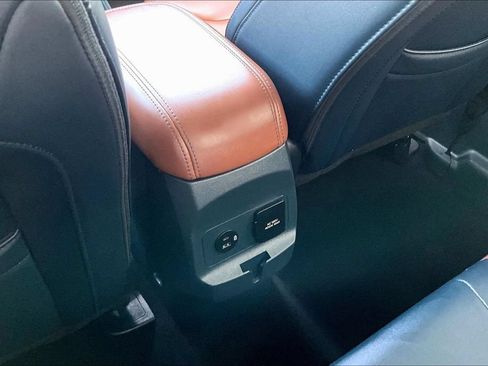 Used 2024 Ford Maverick Lariat FWD image 12