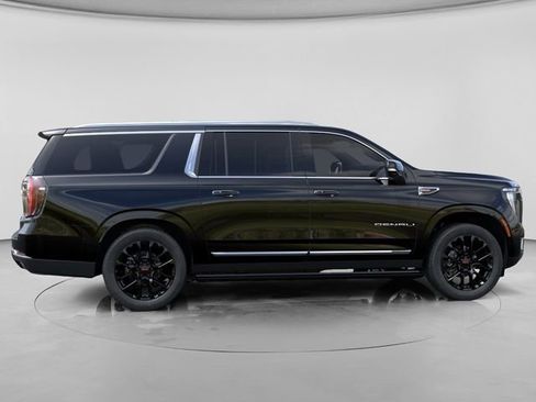 New 2026 GMC Yukon XL Denali w/ Sun & Power Step Package AWD/4WD image 5