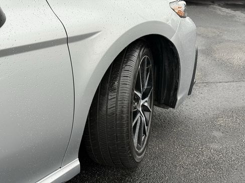 Used 2023 Toyota Camry SE image 12