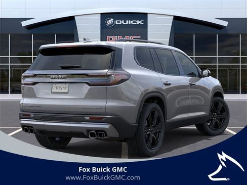 Used 2025 GMC Acadia Elevation w/ Elevation Premium Package image 4