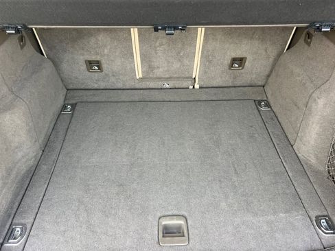 Used 2017 Audi Q5 2.0T Premium Plus w/ Technology Package image 16